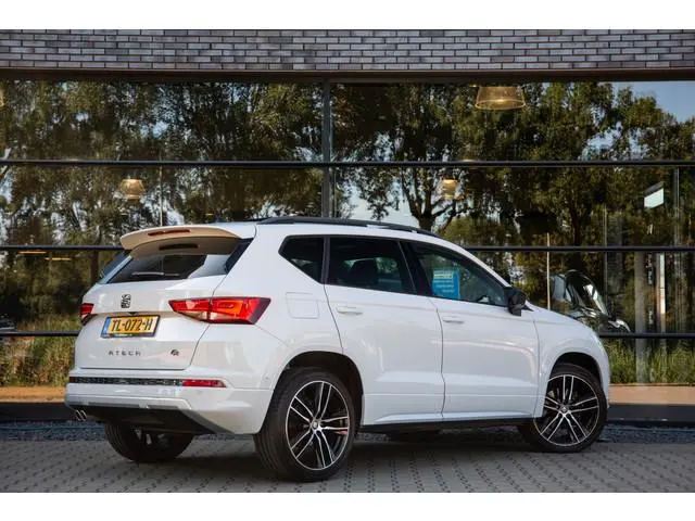 SEAT Ateca 1.4 EcoTSI FR , Trekhaak, Pano, 360-camera, Adap. Cruise, Carplay, Seat Sound