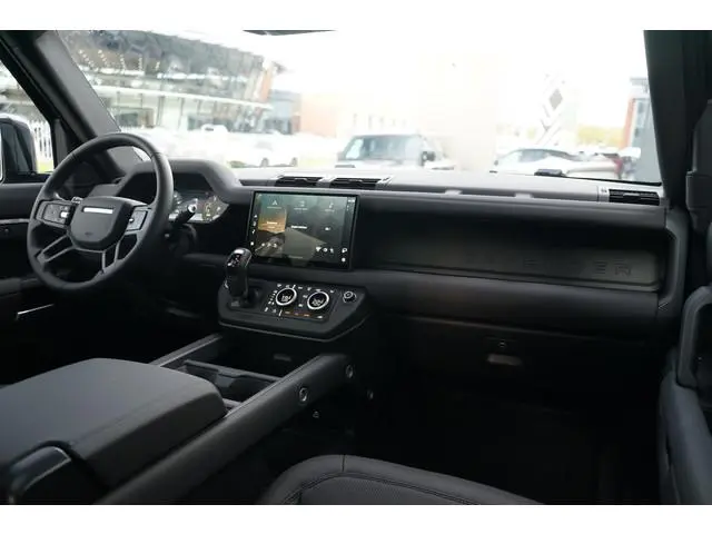 Land Rover Defender 110 P300e 110 X-Dynamic SE | Voorstoelen verwarmd | Meridian | Schuif/Kantel dak...