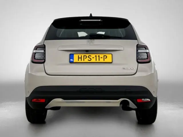 Fiat 600 1.2 Hybrid Urban | Navigatie | Voorruitverwarming | Keyless start |