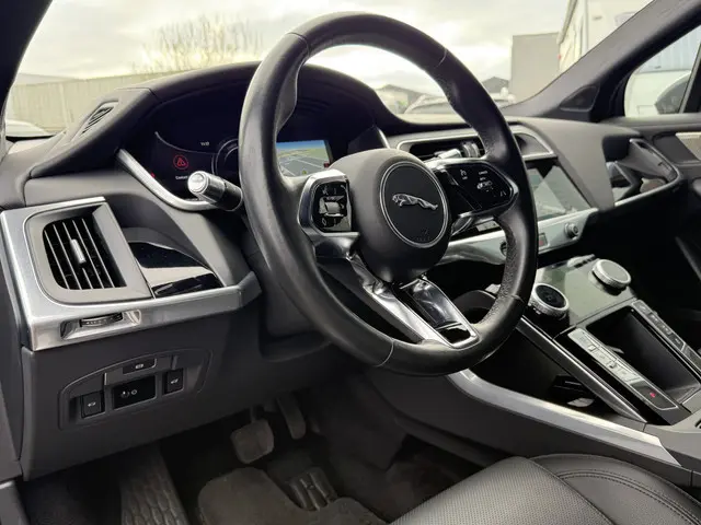 Jaguar I-PACE