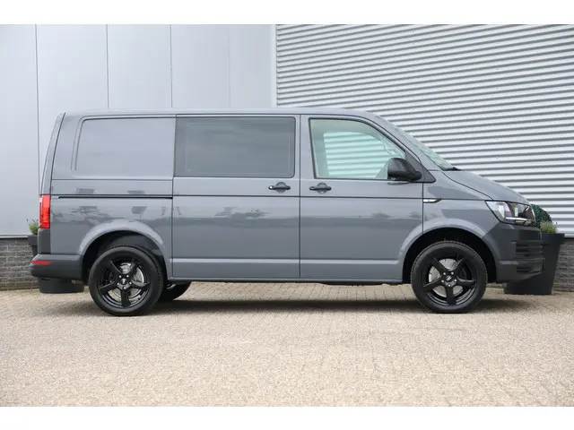 Volkswagen Transporter 2.0 TSI L1H1 Comfortline Benzine Airco|Camera|Trekhaak| BPM + BTW Vrij