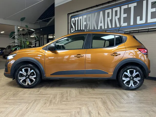 Dacia Sandero Stepway 1.0 TCe 90 Automaat | Navi | Dode hoek | Stoelverwarming | Camera | PDC V+A |...