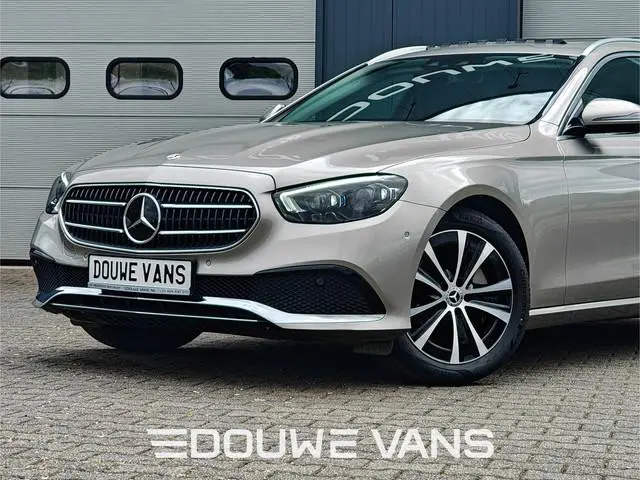 Mercedes-Benz E-Klasse 300e Burmester Trekhaak Avantgarde Schuifdak