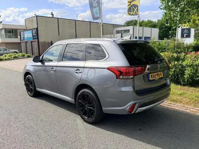 Mitsubishi Outlander 2.0 PHEV 203PK Prestige•Automaat•Leder