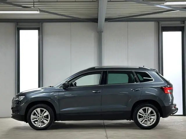 Škoda Karoq 1.5 TSI ACT Business Edition Plus DSG | ACC | Camera | Trekhaak |