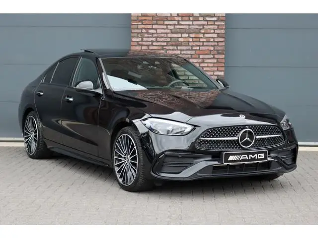 Mercedes-Benz C-klasse 300 e 4MATIC AMG Line | Distronic+ | Massage | Burmester | Panoramadak | Memo...