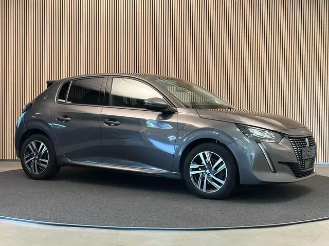Peugeot 208 1.2 PureTech 100PK Aut. Allure Pack | Groot navi | adapt. Cruise | I-Cockpit | Incl. gar...