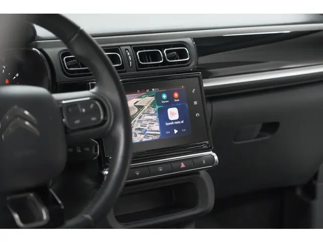 Citroen C3 PureTech 110 EAT6 Feel Edition | Panoramadak | Stoelverwarming | Apple Carplay | Parkeers...