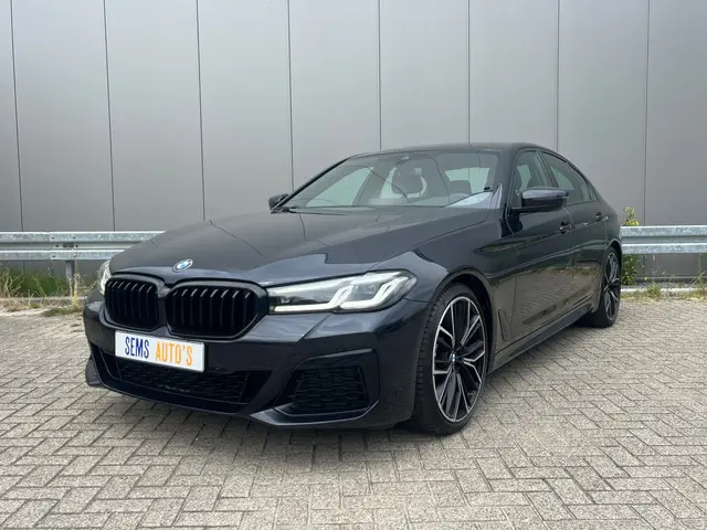 BMW 5-serie M550i xDrive Service Inclusief Plus Garantie tot 24-04-2027