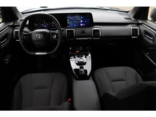 Toyota Urban Cruiser Dynamic 61 kWh Inruilpremie € 3.000