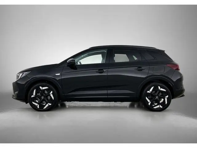 Opel Grandland 1.6 Turbo Plug-In Hybrid 4x4 GSe  || 300 PK! | | 19" LM Velgen || Camera || Winterpac...