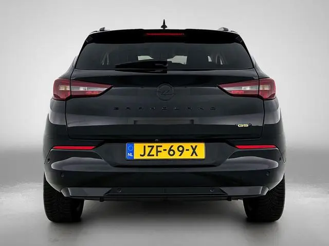 Opel Grandland 1.6 Turbo Plug-In Hybrid 4x4 GSe  || 300 PK! | | 19" LM Velgen || Camera || Winterpac...