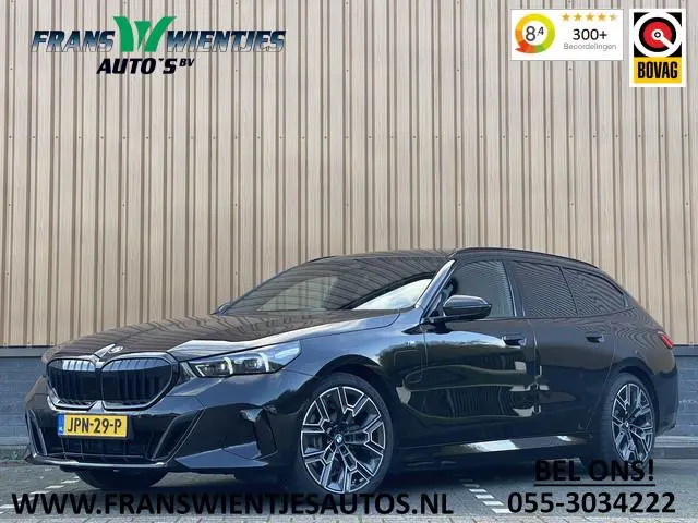 BMW 5-serie Touring 530e M Sport Edition | Origineel Nederlands | Elektrische Trekhaak | Keyless Go...