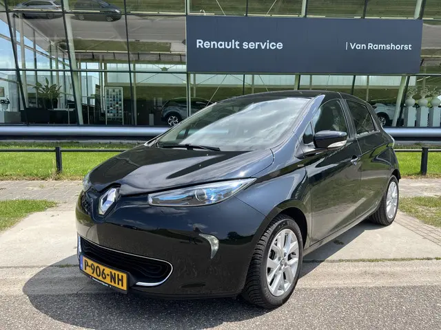 Renault ZOE E-TECH ELECTRIC R110 Limited 41 kWh Huur Accu  / SOH 90.8 / Dealer onderhouden / Keyless...