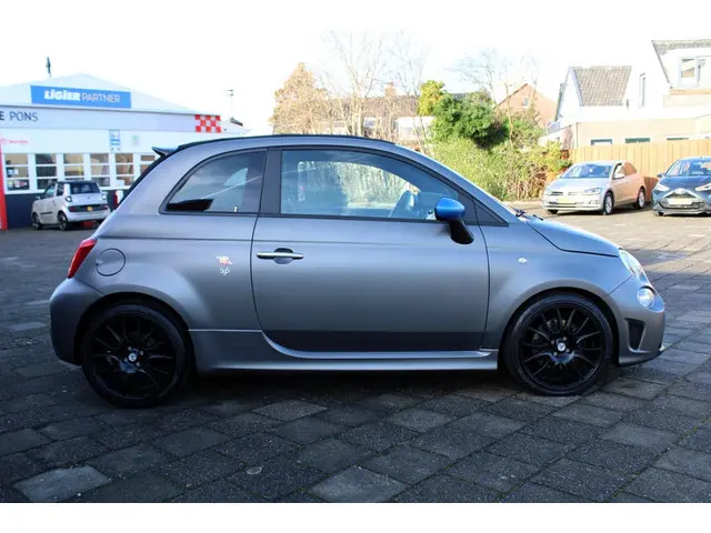 Abarth 595 C 1.4 T-Jet F595 Limited Edition
