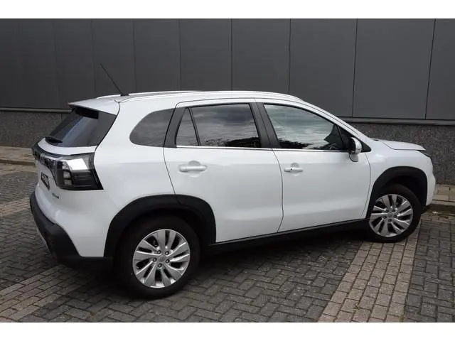 Suzuki S-Cross