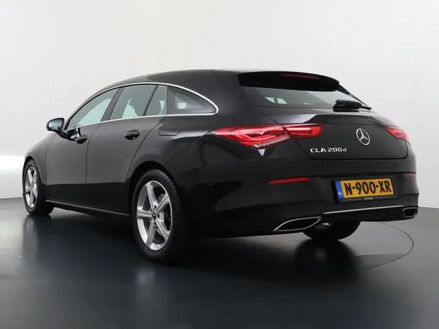Mercedes-Benz CLA-klasse Shooting Brake 200 d Business Solution Camera Navigatie