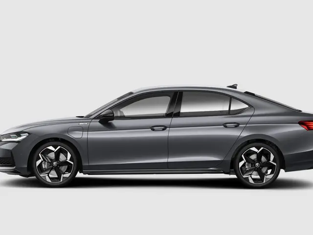 Škoda Superb Sportline Business 1.5 TSI PHEV 200 kW / 272 PK | Trekhaak wegklapbaar | Winter pakket...