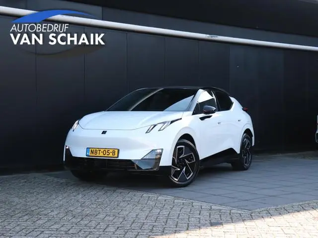 Lynk & Co 02 66 kWh | PANO | CAMERA | STOELVERW. | ADAPT. CRUISE | NAVI |