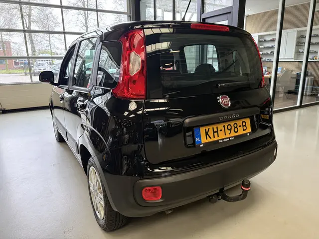 Fiat Panda 0.9 TwinAir Edizione Cool Automaat, Lichtmetalen velgen