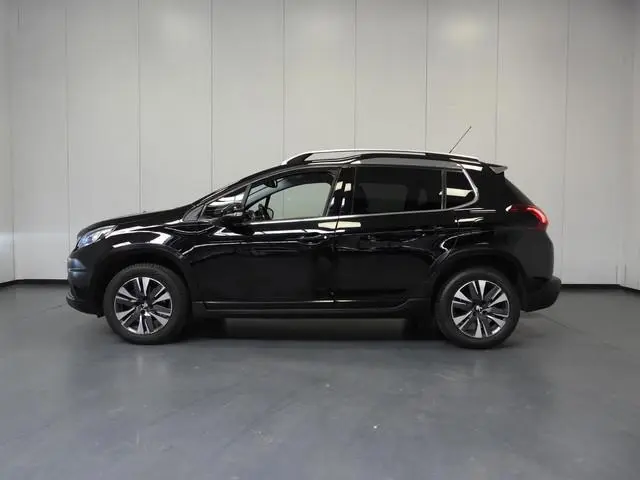 Peugeot 2008 1.2 PureTech Aut. Allure NAVI/CLIMA/CRUISE/LED/PDC/16"LMV!