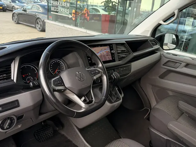 Volkswagen Transporter 2.0 TDI L1H1 28 | ACC | Dubbele Cabine | Stoelverwarming | Apple Carplay | Tr...
