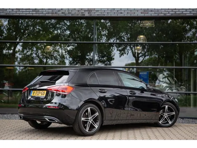 Mercedes-Benz A-klasse 180 Premium Plus , Achteruitrijcamera, Carplay, Stoelverwarming,