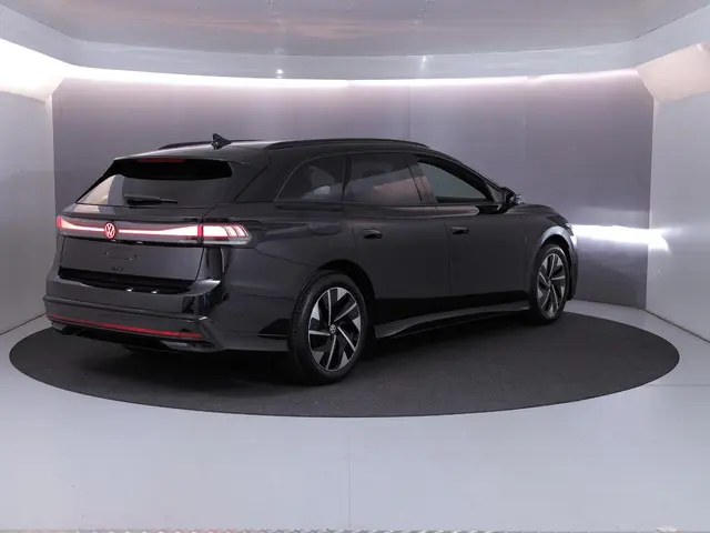 Volkswagen ID.7 Tourer Pro Limited Edition 77 kWh accu 210 kW / 286 PK Va