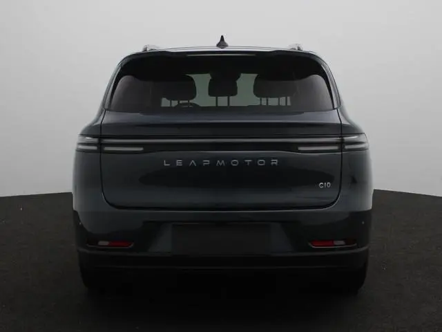 Leapmotor C10