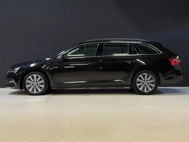 ŠKODA Superb Combi 1.4 TSI iV Business Edition Plus | SOH 100% | Trekhaak | Apple Carplay