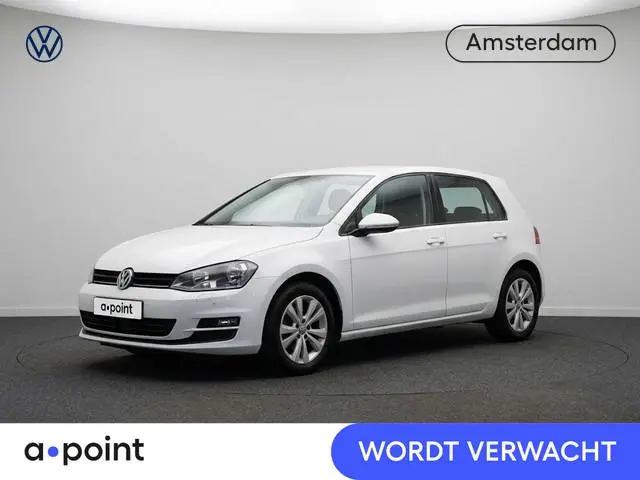Volkswagen Golf 1.0 TSI Business Edition Connected 115PK | Navigatie | Sportstoelen | Parkeersensore...