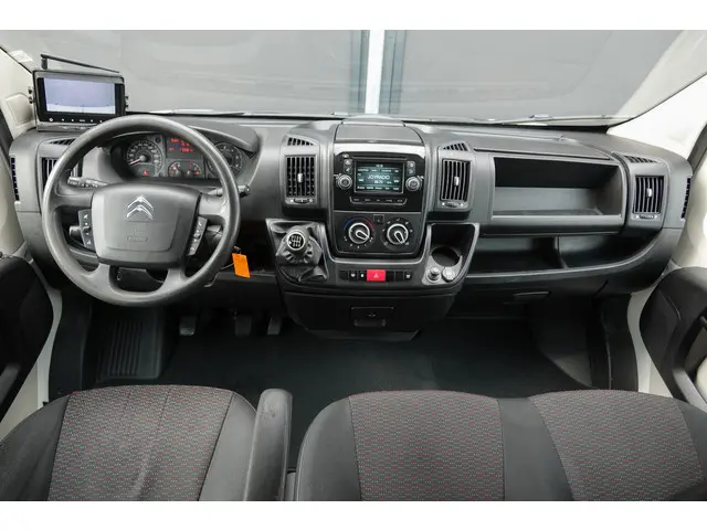 Citroën Jumper L3H2 Dubbele cabine | 2.0BlueHDi 130Pk | 7-Persoons | Achteruitrijcamera | Trekhaak