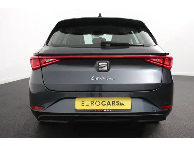 SEAT Leon Sportstourer 1.5 eTSI 150pk DSG Style | Navigatie | Apple | Carplay/Android Auto | Parkeer...