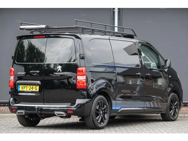 Peugeot Expert 2.0BlueHDI 177Pk Aut. | Standard | L2 | Sport | 2x Schuifdeur | Leder | 360° Camera |...