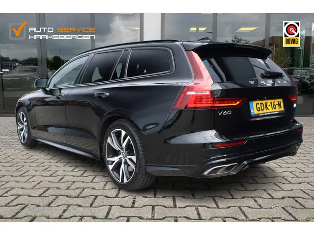 Volvo V60 2.0 T6 Recharge AWD R-Design | Pano | ACC | Camera | Trekhaak