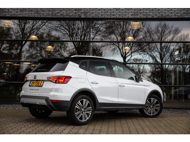 SEAT Arona 1.0 TSI Xcellence Business Intense , Adap. cruise, Beats audio, Stoelverwarming,