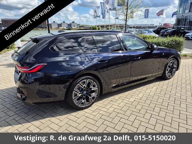 BMW 5-serie Touring 530e M-Pakket | Harman Kardon | Elektrisch wegklapbare trekhaak | Leder | decemb...