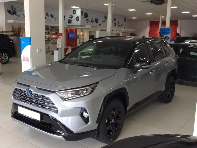 TOYOTA RAV4 2.5 Hybrid 222pk CVT AWD Bi-Tone * Direct leverbaar! * INNOVATION PACK * Panoramisch schuif-/kanteldak!