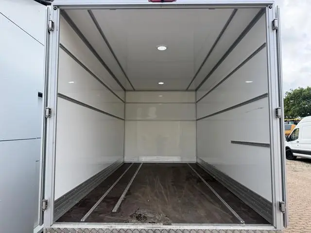 Maxus eDeliver9