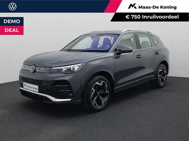 Volkswagen Tiguan 1.5eTSI/150PK DSG R-Line Edition · 360 Camera · Keyless · IQ.Light · Head-up displ...