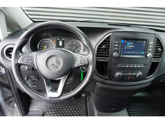 Mercedes-Benz Vito 114 CDI Automaat L2 Trekhaak Navigatie Camera Cruise control Airco Sidebars