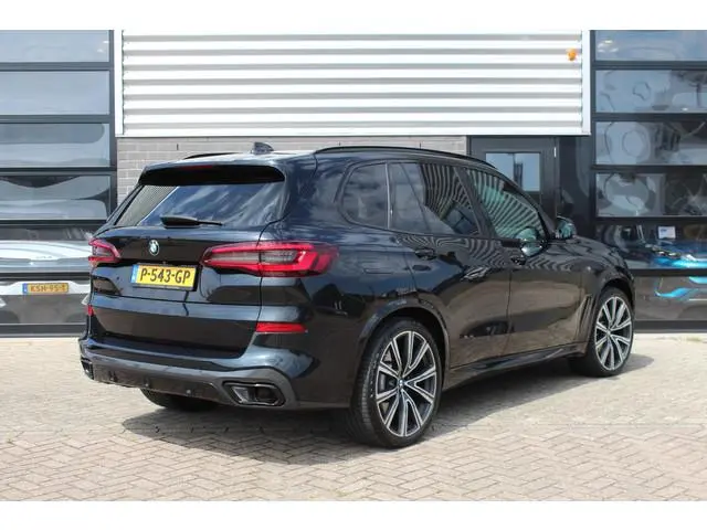 BMW X5 xDrive30d High Executive 7p. / Panoramadak / Laser / Luchtvering