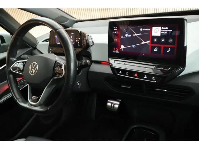 Volkswagen ID.3 First Max 58 kWh 204pk SOH 91% HUD Panoramadak Camera Navigatie Keyless Memory