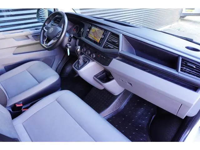 Volkswagen Transporter 150pk Automaat L2H1 Navigatie Camera Parkeersensoren Apple carplay