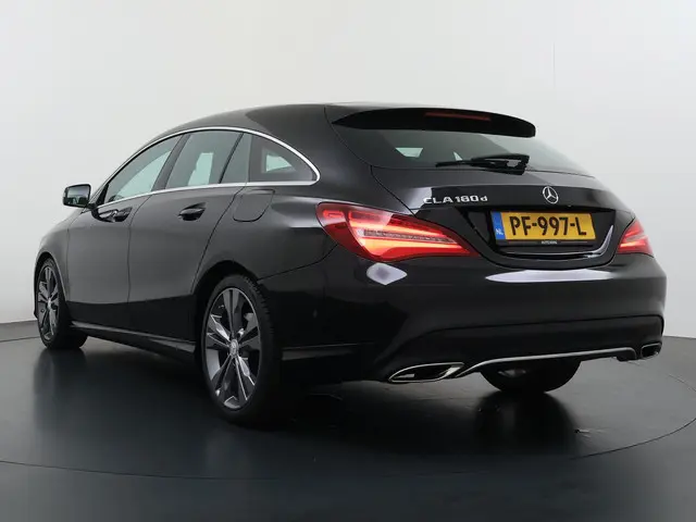 Mercedes-Benz CLA-klasse Shooting Brake 180 d Business Solution Camera Dealer onderhouden