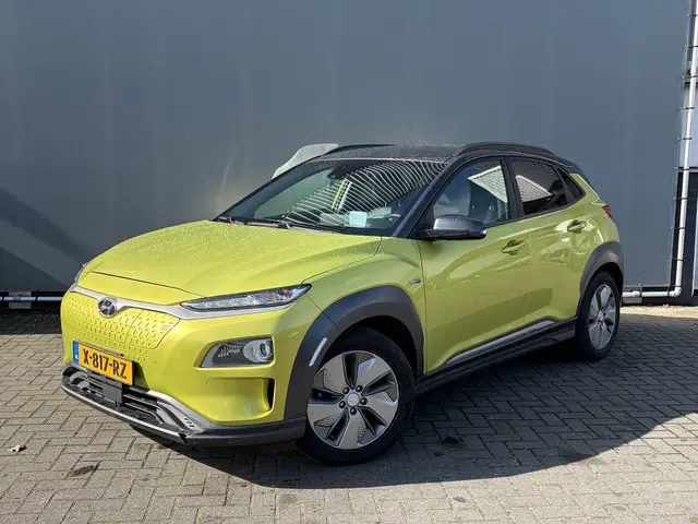 Hyundai Kona BJR 2020 EV Fashion 64 kWh 204 PK TWO TONE! | LEDER | CAMERA | STOELVERWARMING | HEAD-U...