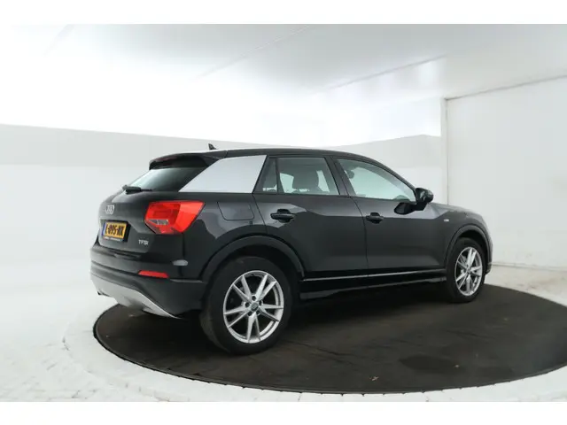 Audi Q2 1.4 TFSI CoDS-line automaat, Virtual, Climate, Leer,
