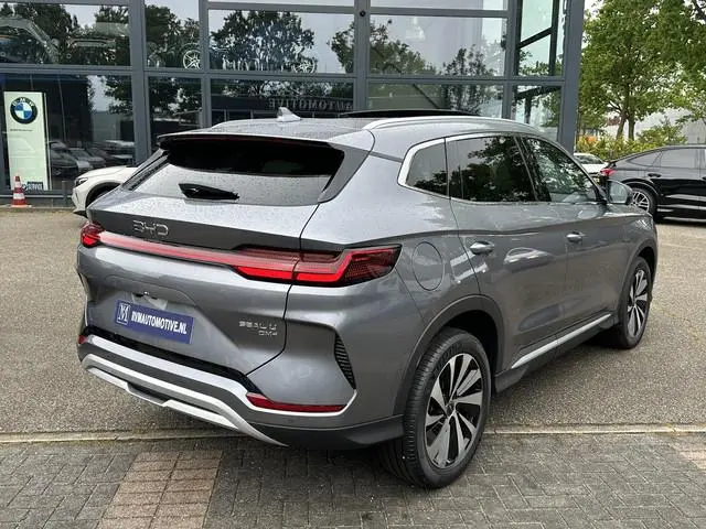BYD SEAL U