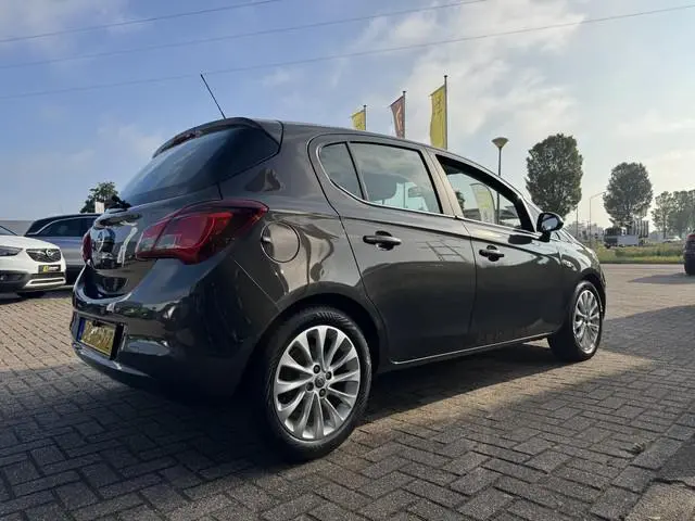 Opel Corsa 1.4 Innovation Rijklaar incl. 6 maanden garantie ! | Camera | LMV | Cruise | Climate cont...