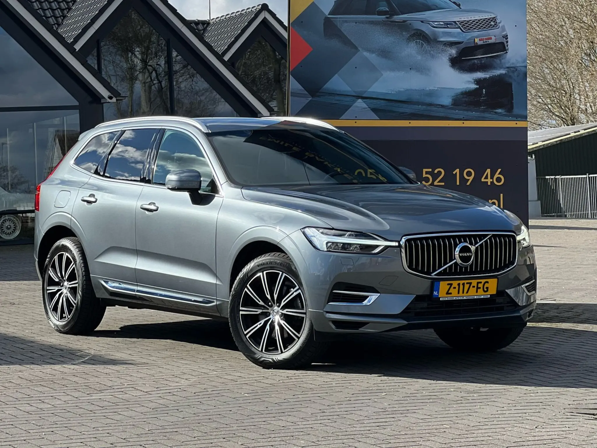 volvo-xc60-grijs